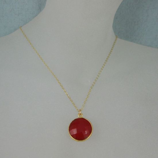 Wholesale Bezel Gemstone Round Pendant Necklace - Gold Plated Chain - Carnelian (16-24")