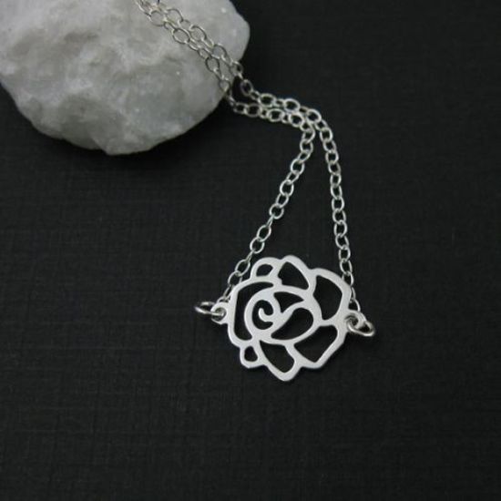 Wholesale 925 Sterling Silver Necklace with Sweet Rose Pendant (16-24")