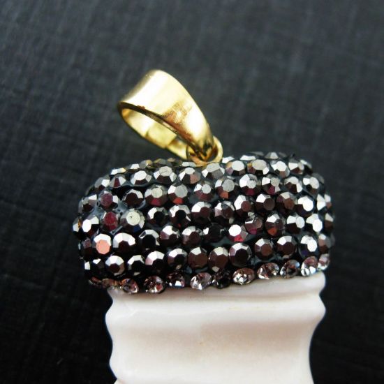 Wholesale Zircon Pave Imitation Ox Bone Horn Tusk Pendant (1 pc)