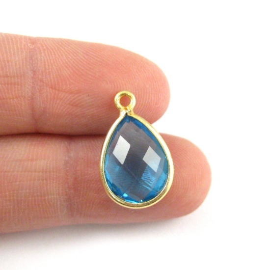 Wholesale Gold plated Sterling Silver Small Teardrop Bezel Blue Topaz Quartz Gemstone Pendant, Wholesale Gemstone Pendants for Jewelry Making
