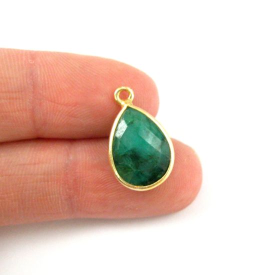 Wholesale Gold plated Sterling Silver Small Teardrop Bezel Emerald Dyed Gemstone Pendant, Wholesale Gemstone Pendants for Jewelry Making