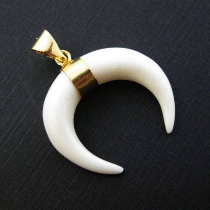 Wholesale Double Horn Bone Pendant, Buffalo Bone Horn, Small White Bone Tusk Pendant, Carved Bone Pendant - 31mm