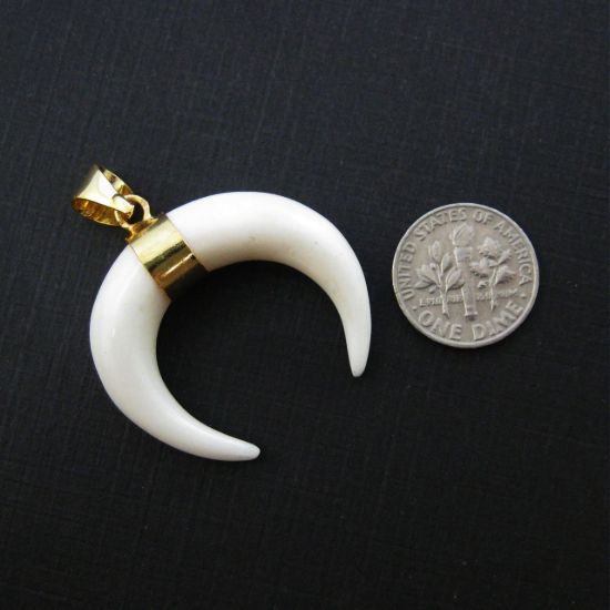 Wholesale Double Horn Bone Pendant, Buffalo Bone Horn, Small White Bone Tusk Pendant, Carved Bone Pendant - 31mm