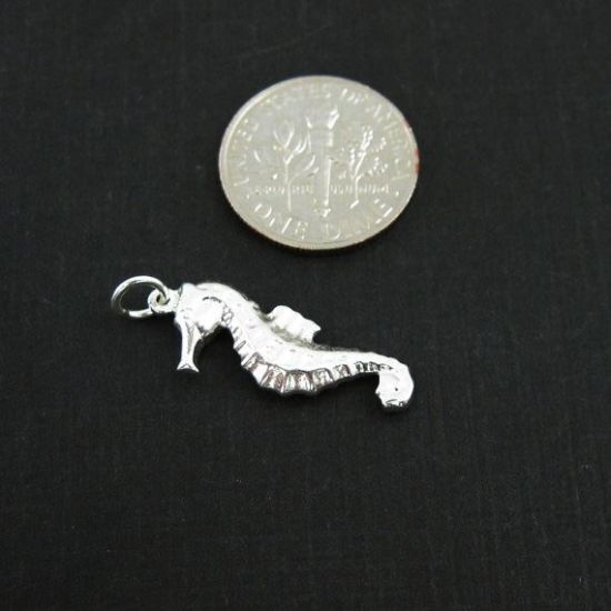 Wholesale 925 Sterling Silver Detailed Seahorse Charm - 27mm (1 pc)