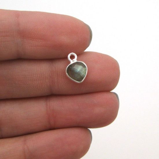 Wholesale Sterling Silver Bezel Charm Pendant - 10x7mm Tiny Heart Shape - Labradorite