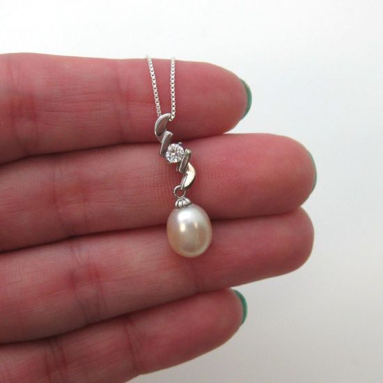 Wholesale Sterling Silver White Freshwater Pearl and CZ Stone Zigzag Pendant Necklace-16"