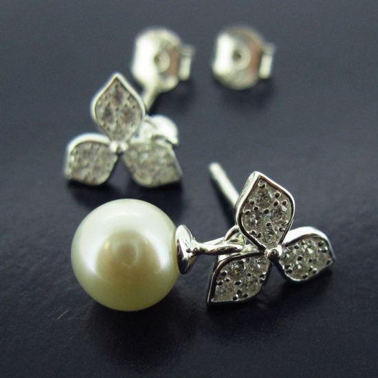 Wholesale Sterling Silver Fancy CZ Stone Three Leaf Flower Bridal Earrings (Sold per pair)