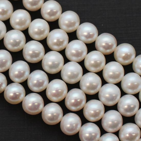 Wholesale White Freshwater Pearl Off Round 8-9mm Beads (1 strand)