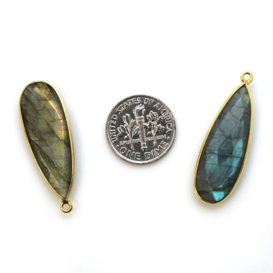 Wholesale Gold plated Sterling Silver Elongated Teardrop Bezel Labradorite Gemstone Pendant, Wholesale Gemstone Pendants for Jewelry Making