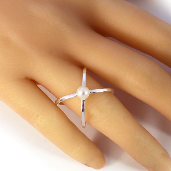 Wholesale 925 Sterling Silver Criss Cross Freshwater Pearl Ring (1 piece)