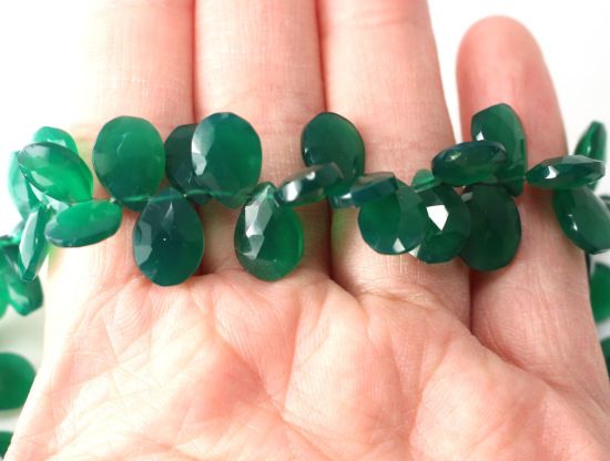 Wholesale Semiprecious Gemstone Beads - 100% Genuine Green Onyx Gemstone Bead - Faceted Pear Shape -Graduated size (Sold Per Strand)