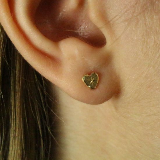 Wholesale 14K Solid Yellow Gold 5mm Heart Post Earring with Screw Back (1 pair)