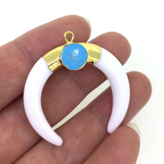 Wholesale Gold Plated Agate Crescent Double Horn Charm With 8mm Turquoise